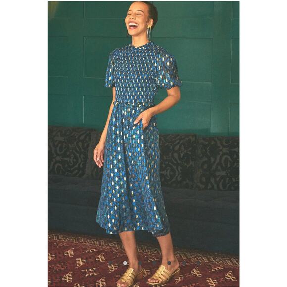 THE ODELL'S NWT Abigail Blue Pattern Smocked Midi Dress // M - Picture 1 of 16
